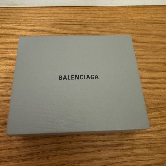 BALENCIAGA BB leather bracelet - Picture 6 of 6